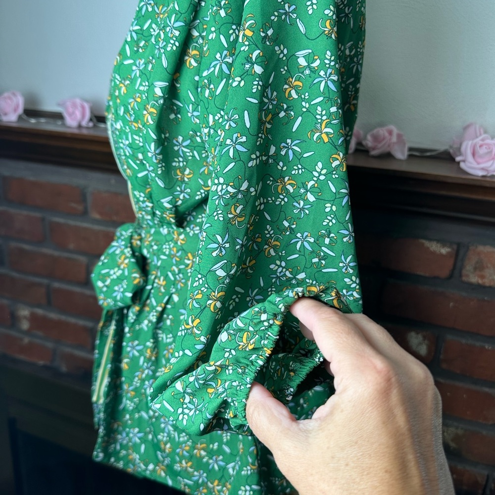 Max Studio Green Blouse - Picture 3 of 8